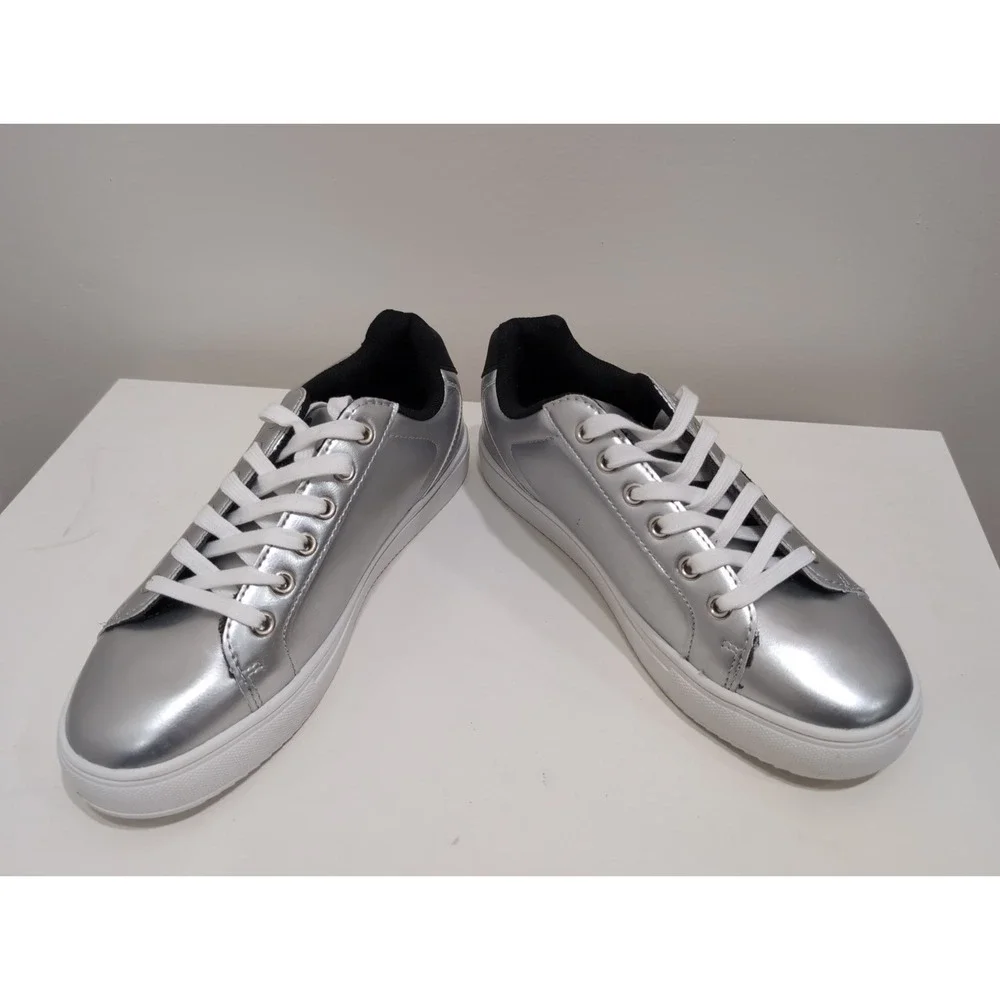 Ladies Mickey Mouse Sneakers Silver/Black Size 9 Great Condition